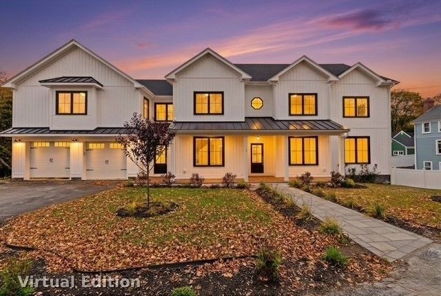 Attached, Exterior, Facade, Farmhouse