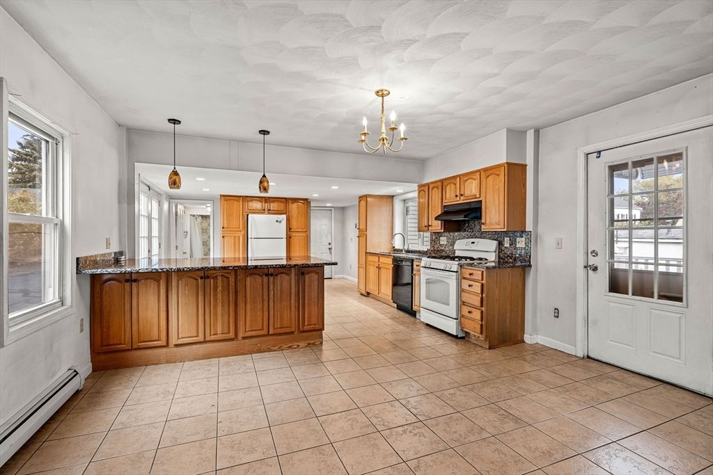 Chandelier, Interior, Kitchen, Pendant Lights, Recessed Lighting