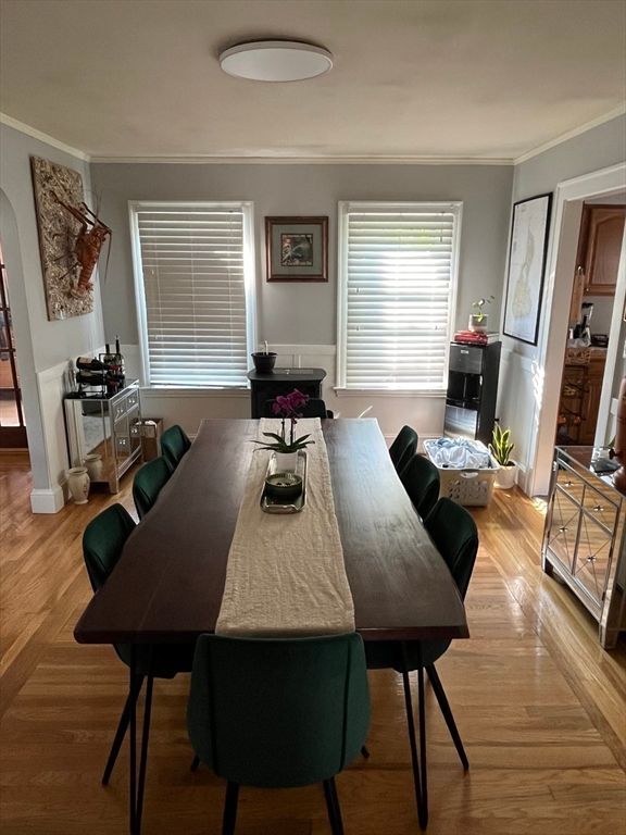 Dining room, Interior, Wood Texture Flooring
