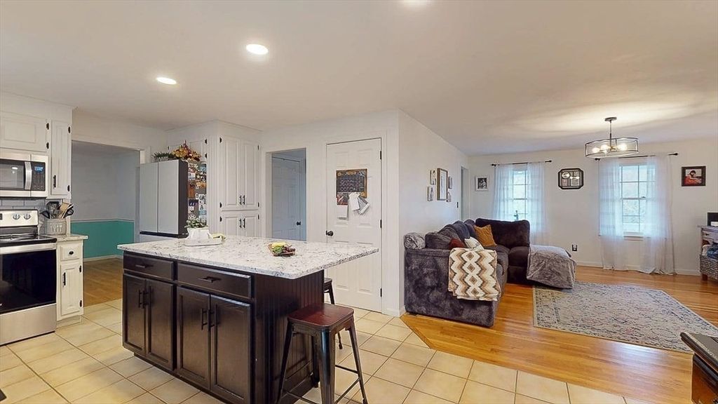 Interior, Kitchen, Living room, Recessed Lighting, Stainless Steel Appliances, Wood Texture Flooring