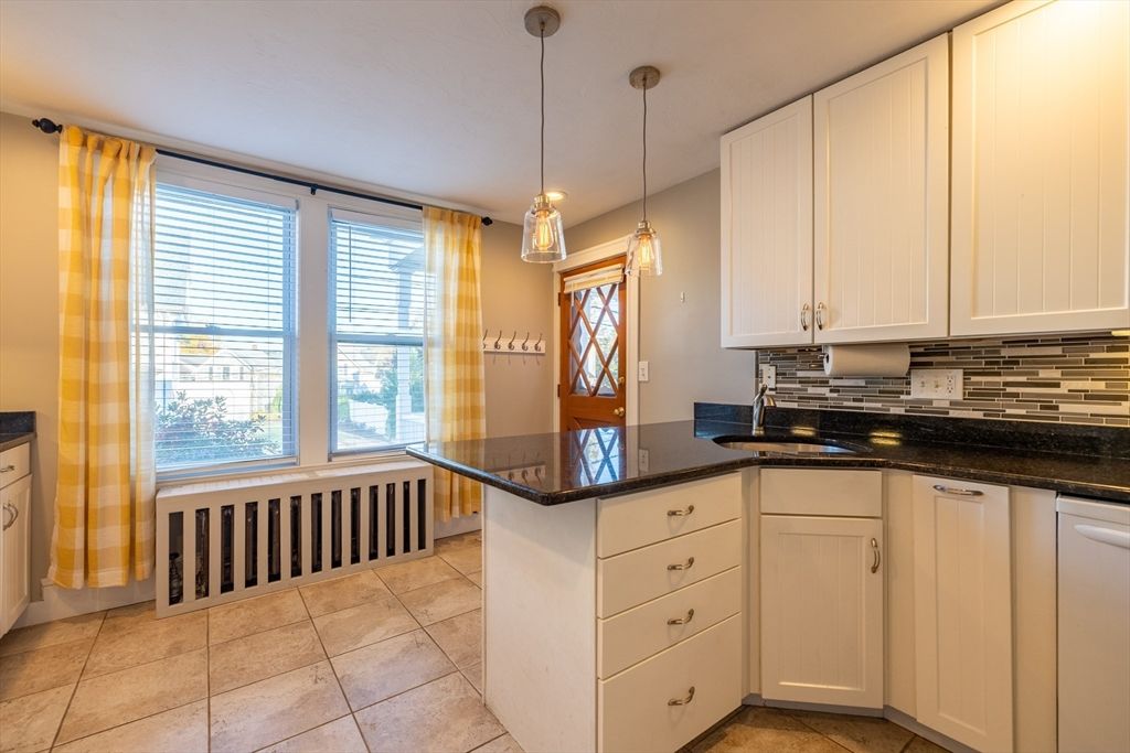Interior, Kitchen, Pendant Lights