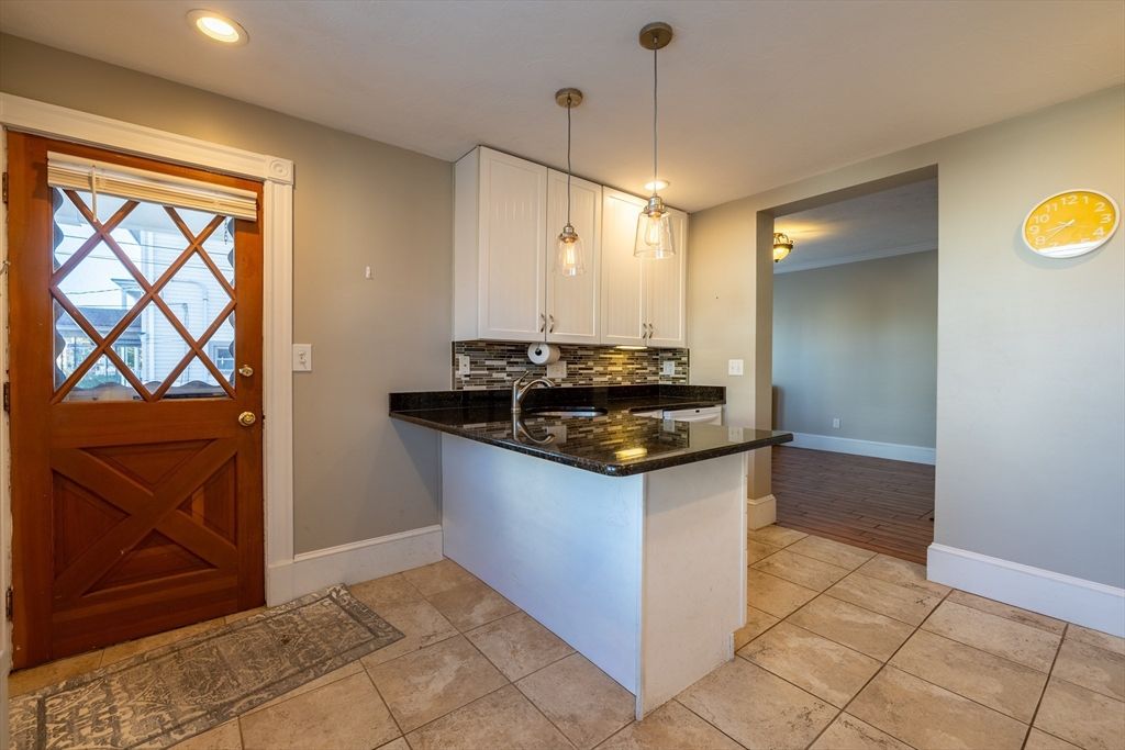 Interior, Kitchen, Pendant Lights, Recessed Lighting