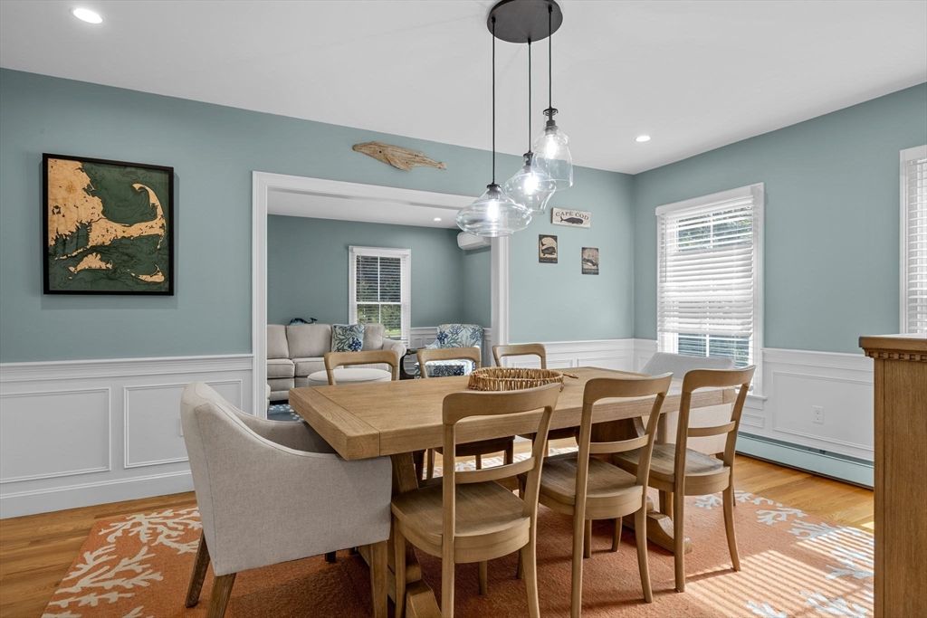 Dining room, Interior, Pendant Lights, Recessed Lighting, Wood Texture Flooring