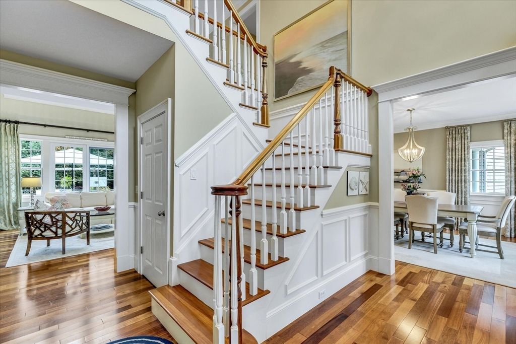 Chandelier, Dining room, Interior, Pendant Lights, Wood Texture Flooring