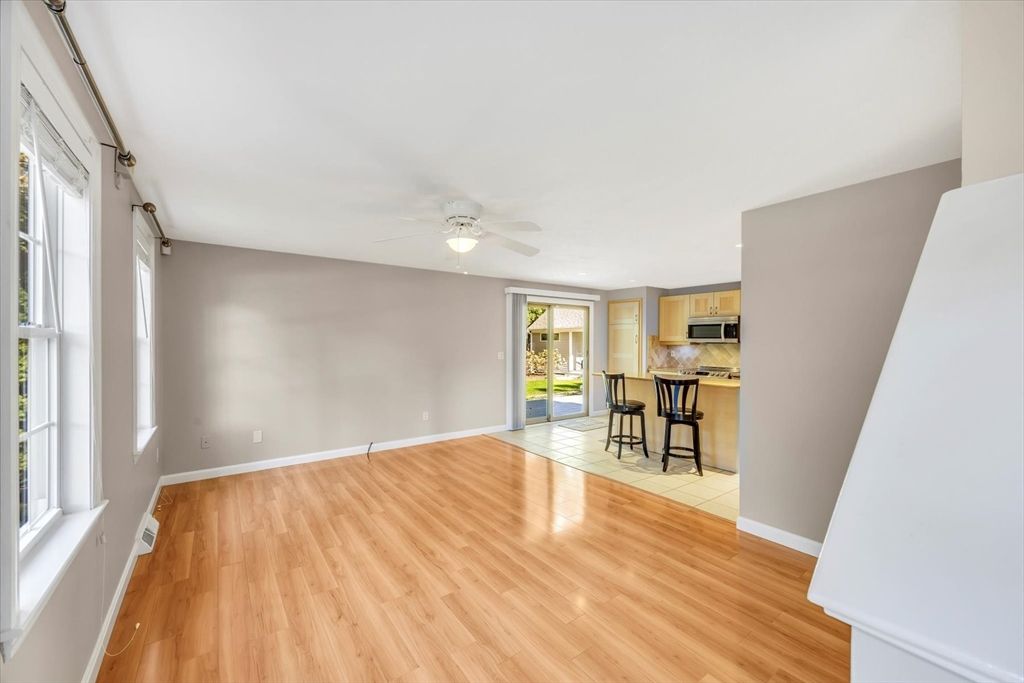 Empty room, Interior, Kitchen, Wood Texture Flooring