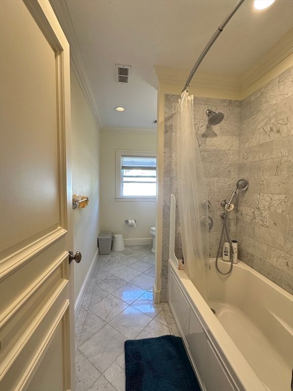Bathroom, Interior, Marble Walls, Recessed Lighting