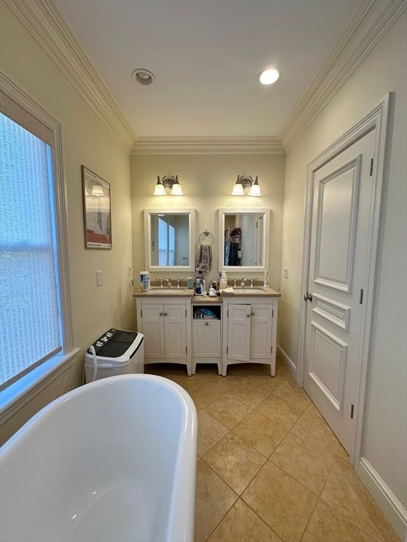 Bathroom, Dual Sink Vanities, Free Standing Baths, Interior, Recessed Lighting