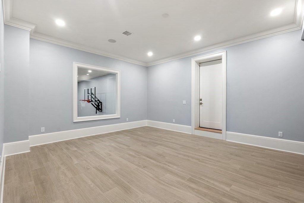 Empty room, Interior, Recessed Lighting, Wood Texture Flooring