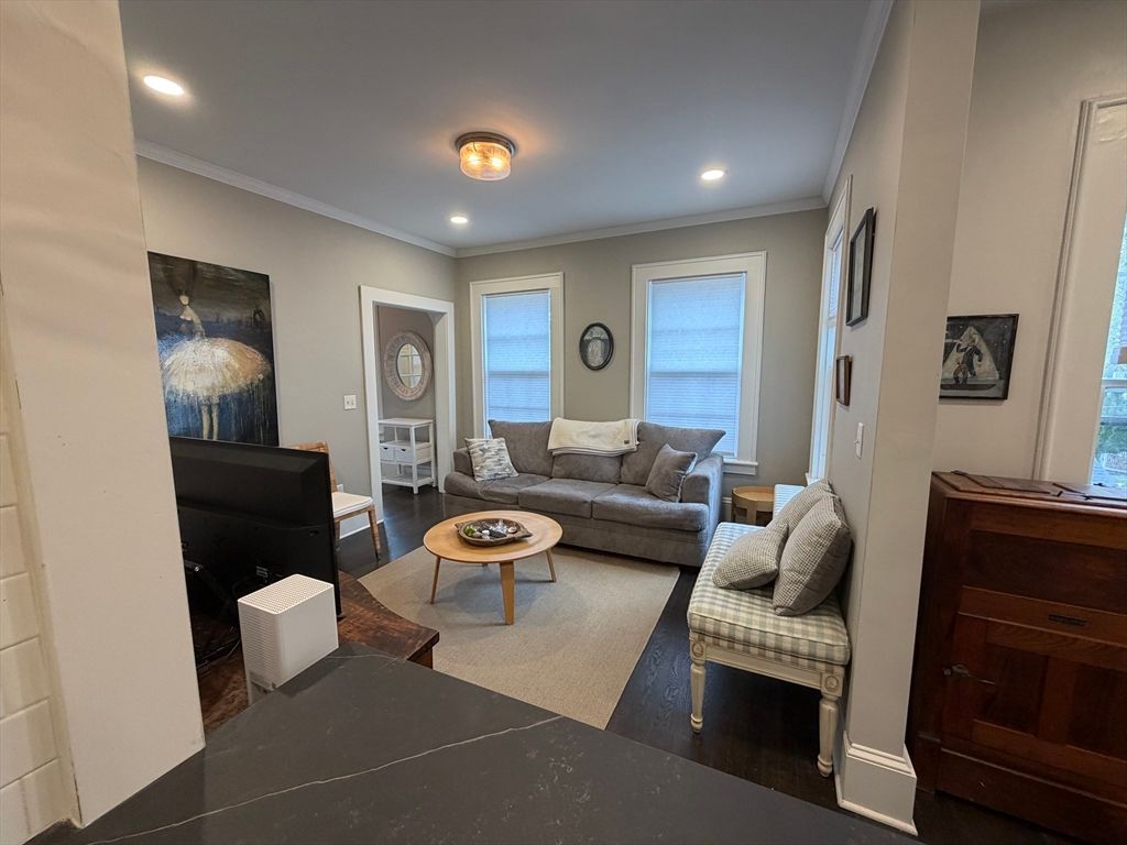 Interior, Living room, Recessed Lighting, Water, Wood Texture Flooring