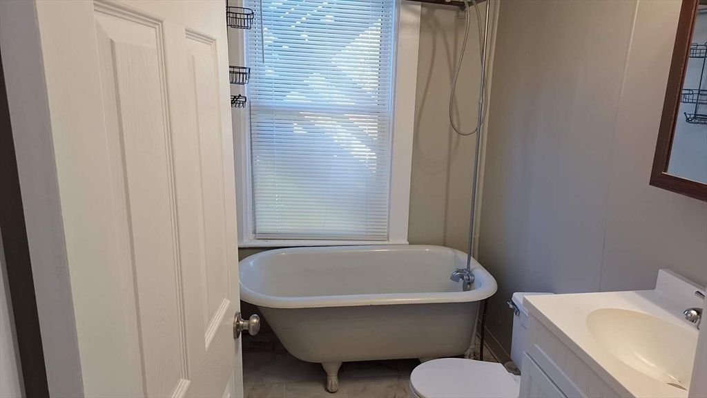 Bathroom, Free Standing Baths, Interior