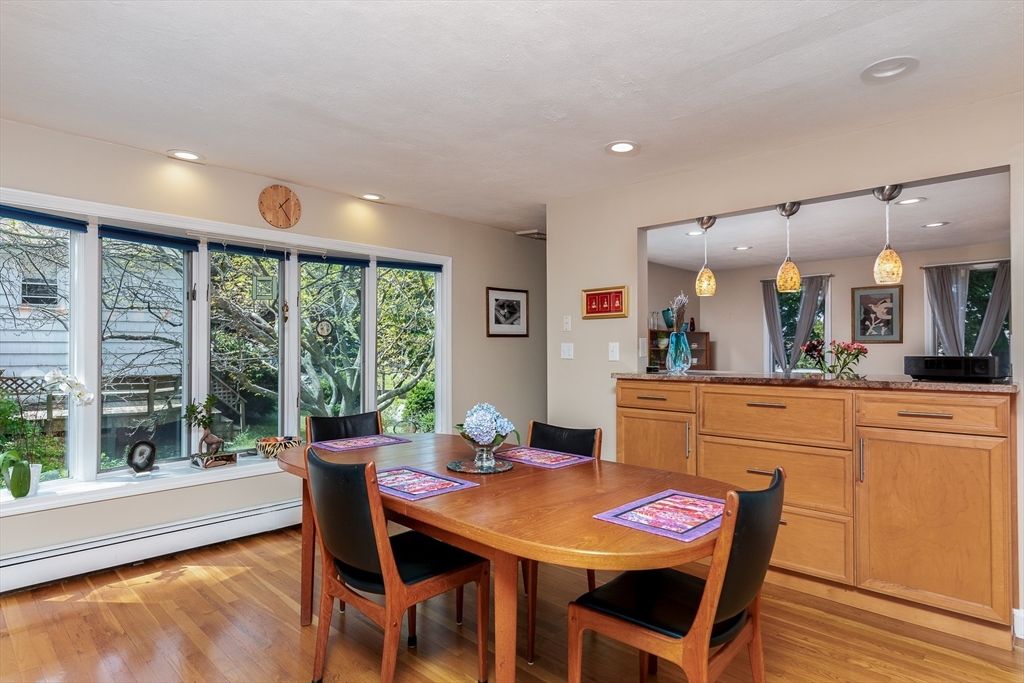 Dining room, Interior, Pendant Lights, Recessed Lighting, Wood Texture Flooring