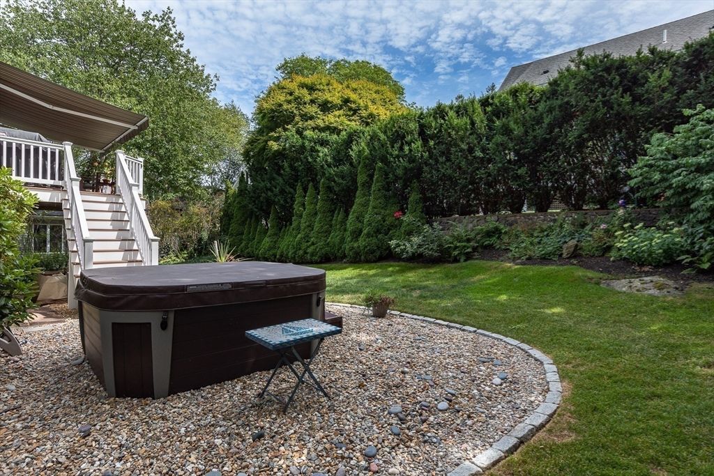 Backyard, Exterior, Hot Tub