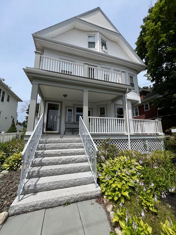 Exterior, Facade, Queen Anne Victorian
