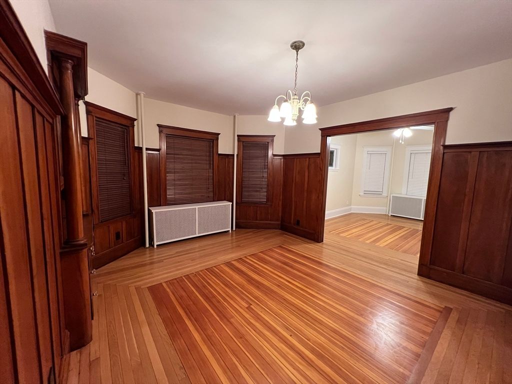 Empty room, Interior, Pendant Lights, Wood Texture Flooring
