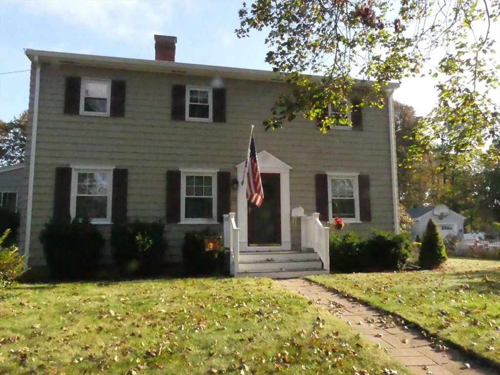 Exterior, Facade, Georgian