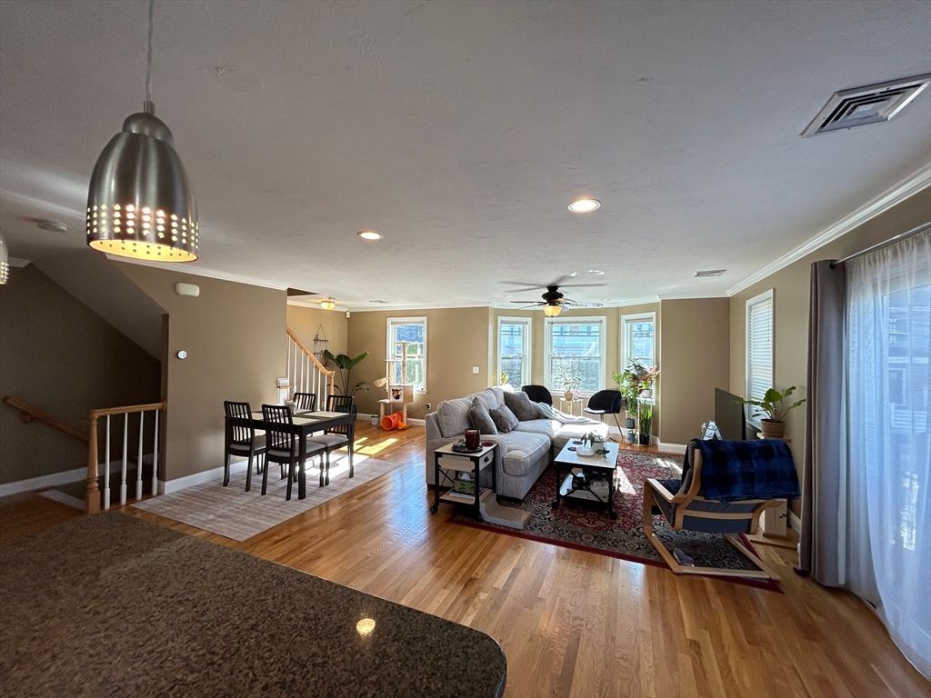 Dining room, Interior, Living room, Pendant Lights, Recessed Lighting, Wood Texture Flooring