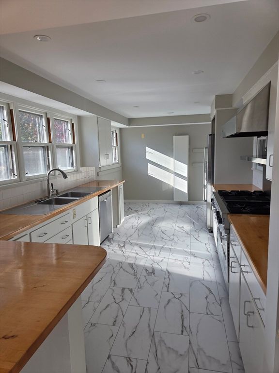 Interior, Kitchen, Marble, Recessed Lighting