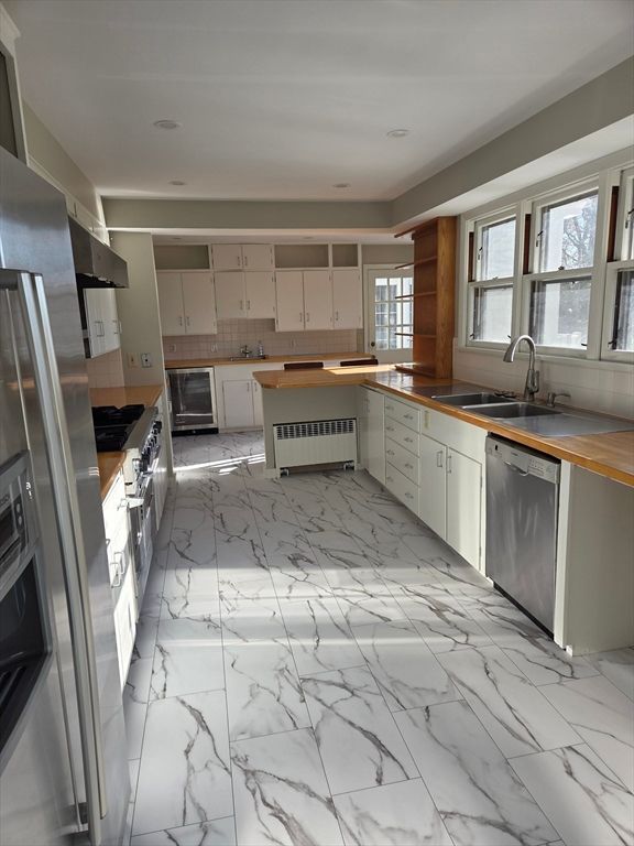 Interior, Kitchen, Marble, Recessed Lighting, Stainless Steel Appliances