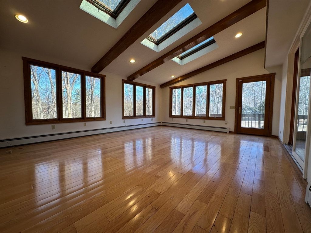 Empty room, Interior, Recessed Lighting, Wooden Beams, Wood Texture Flooring