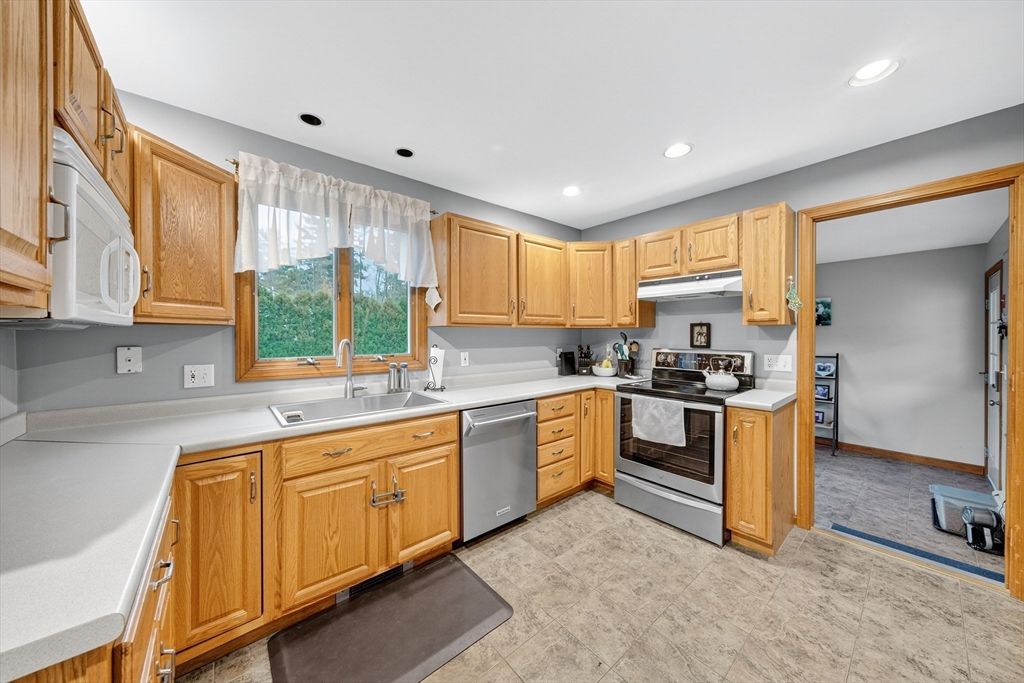 Interior, Kitchen, Recessed Lighting, Stainless Steel Appliances