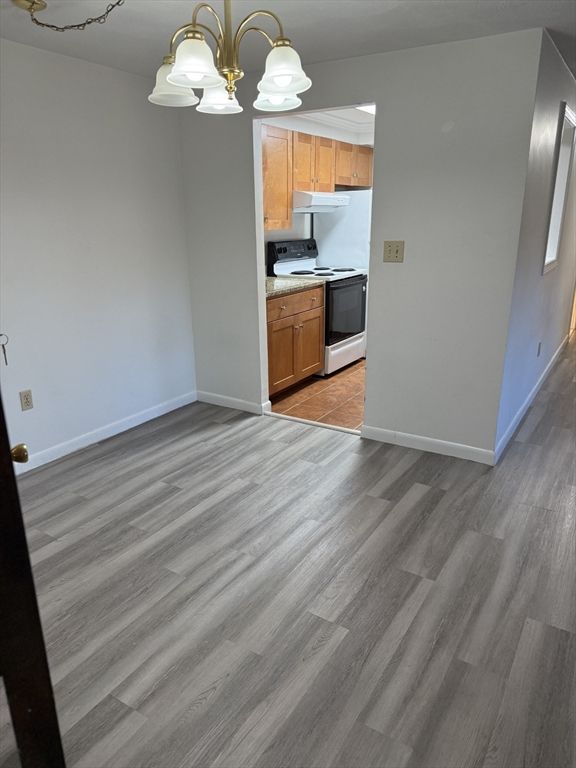 Chandelier, Interior, Kitchen, Wood Texture Flooring