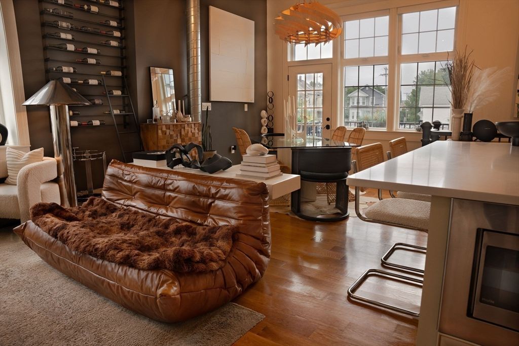 Chandelier, Dining room, Interior, Wood Texture Flooring