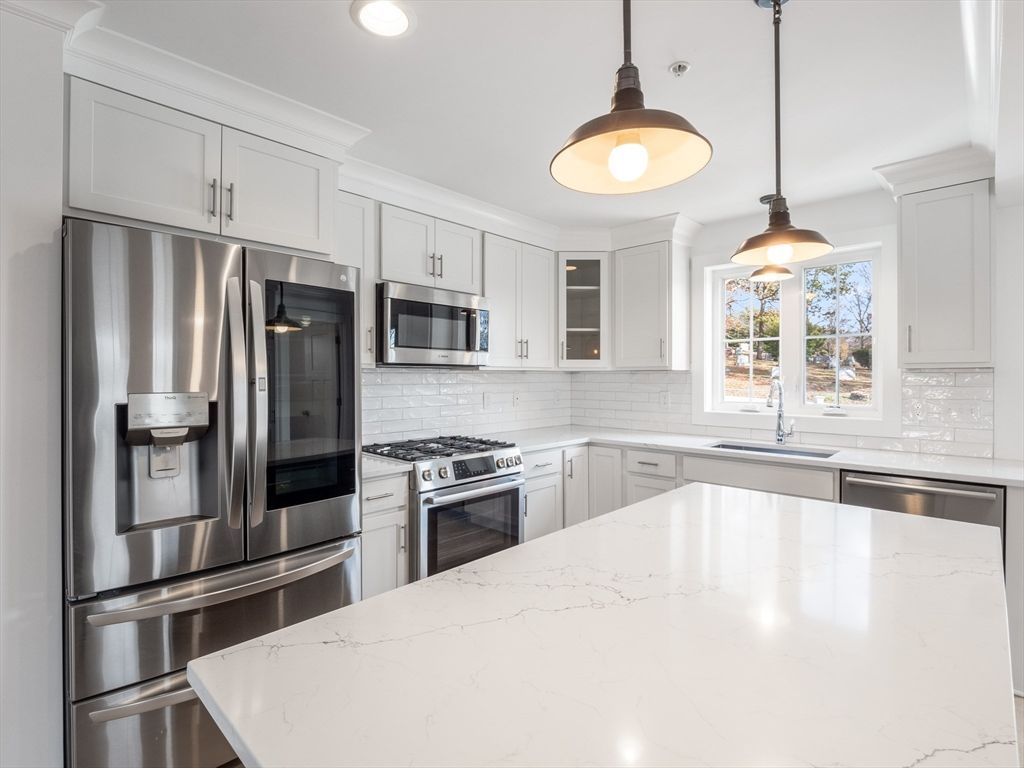 Interior, Kitchen, Pendant Lights, Recessed Lighting, Stainless Steel Appliances