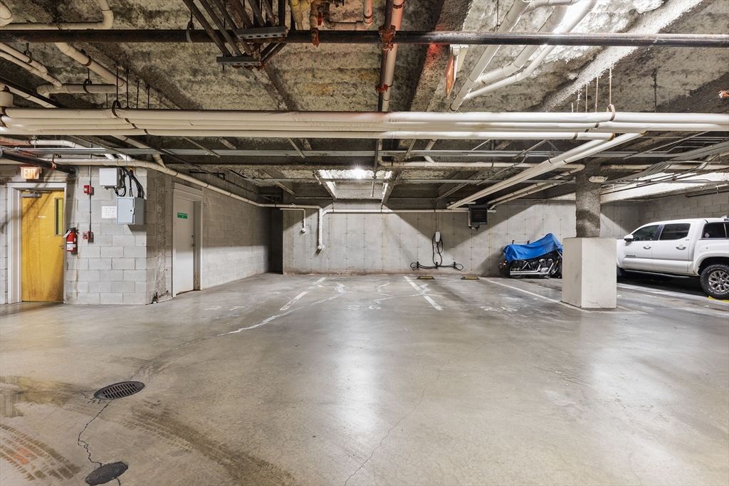 Garage, Interior, Stone Walls