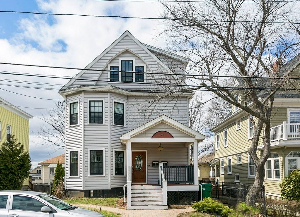 Exterior, Facade, Queen Anne Victorian