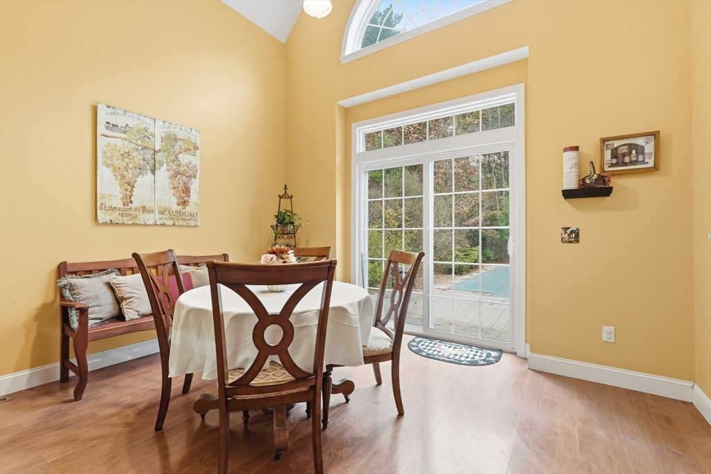 Dining room, Interior, Wood Texture Flooring