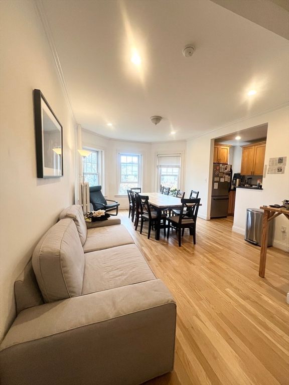 Dining room, Interior, Kitchen, Living room, Recessed Lighting, Wood Texture Flooring