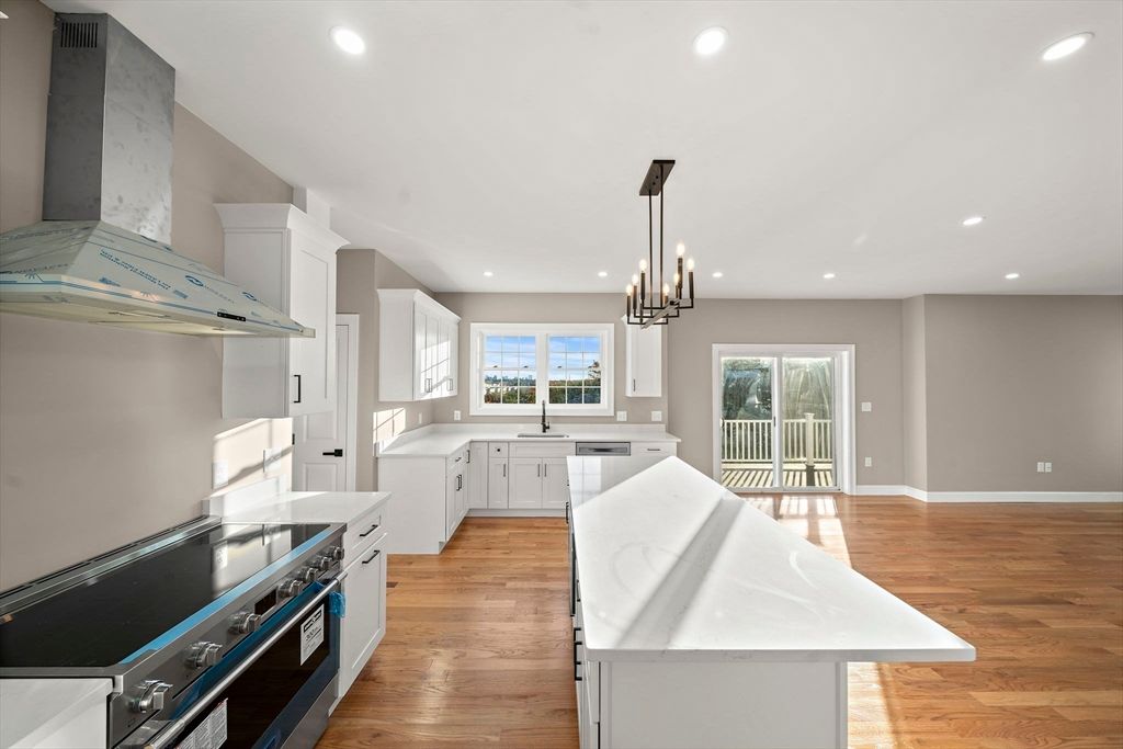 Interior, Kitchen, Pendant Lights, Recessed Lighting, Wood Texture Flooring