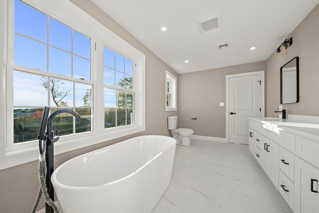 Bathroom, Dual Sink Vanities, Free Standing Baths, Interior, Marble, Recessed Lighting