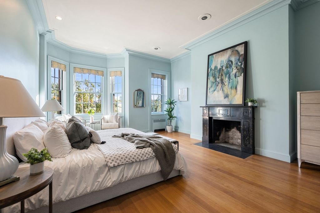 Bedroom, Fireplace, Interior, Recessed Lighting, Wood Texture Flooring