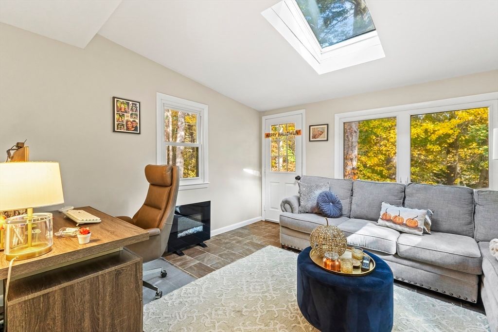 Home Office, Interior, Living room