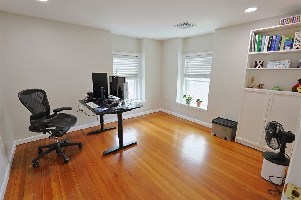 Home Office, Interior, Recessed Lighting, Wood Texture Flooring