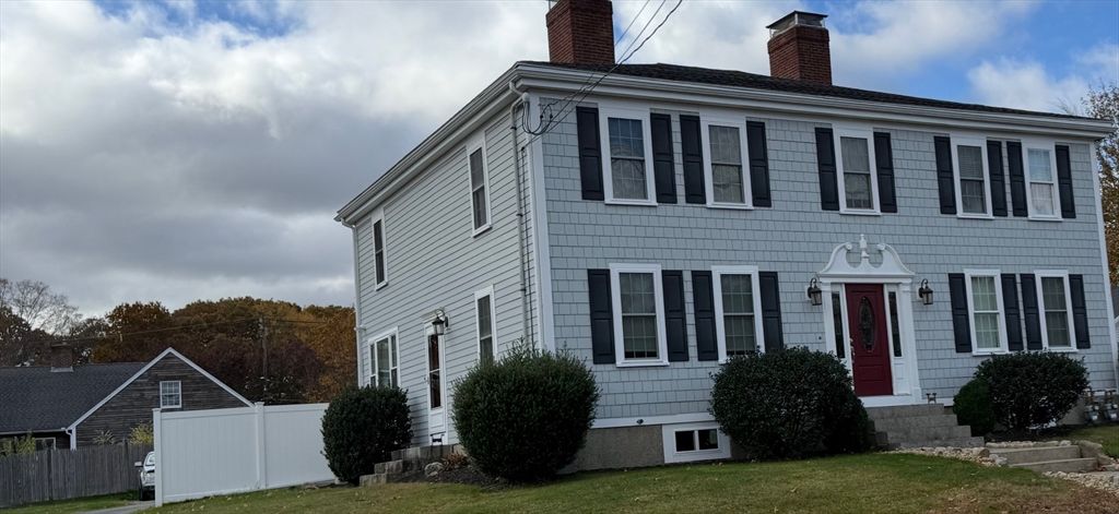 Exterior, Facade, Georgian