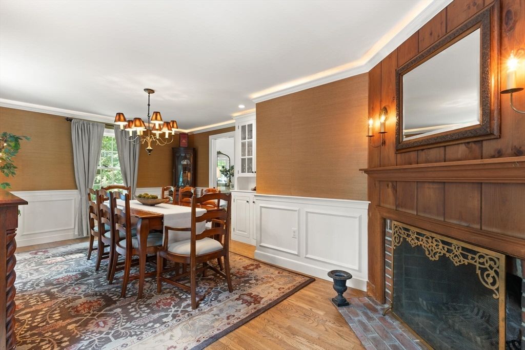 Chandelier, Dining room, Fireplace, Interior, Recessed Lighting, Wood Texture Flooring, Wooden Walls