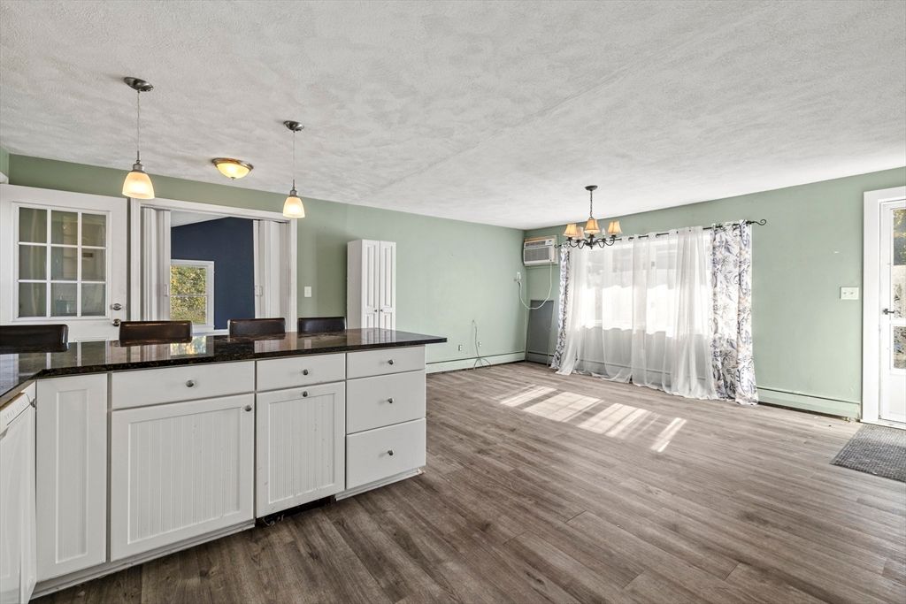 Chandelier, Empty room, Interior, Pendant Lights, Wood Texture Flooring