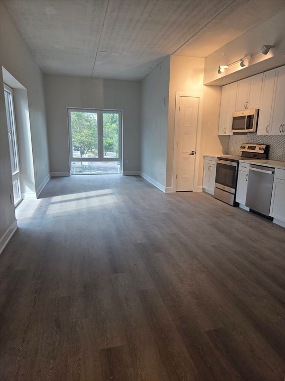 Empty room, Interior, Kitchen, Wood Texture Flooring