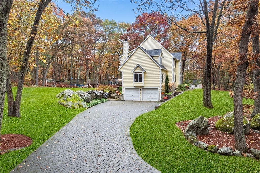 Attached, Backyard, Exterior, Facade, A Frame