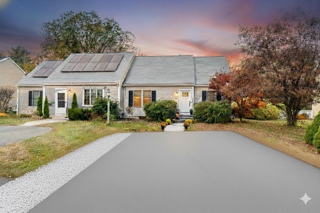 Exterior, Facade, Solar Panels, Cape Cod