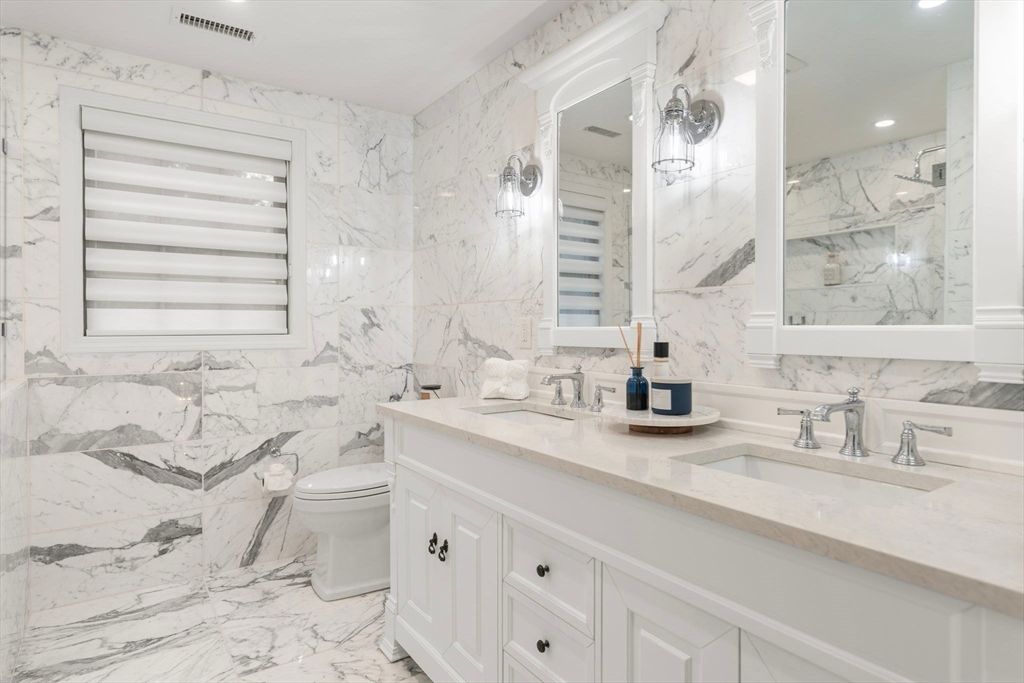 Bathroom, Dual Sink Vanities, Interior, Marble, Marble Walls, Recessed Lighting