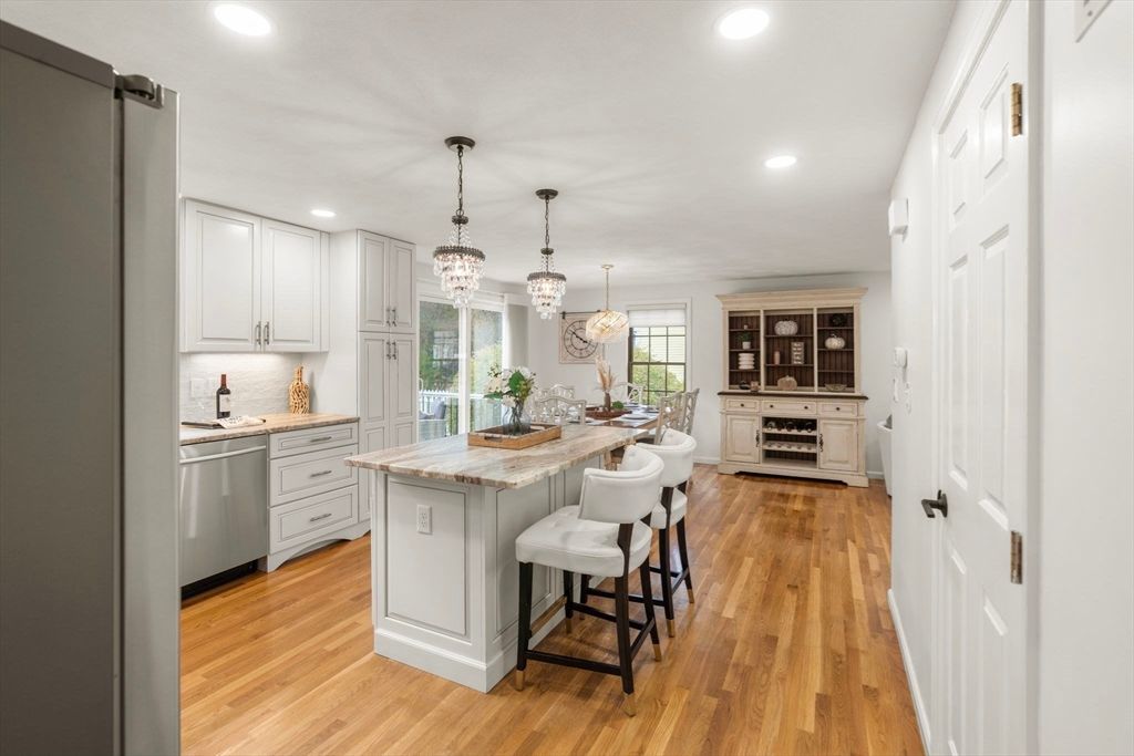 Chandelier, Interior, Kitchen, Pendant Lights, Recessed Lighting, Wood Texture Flooring