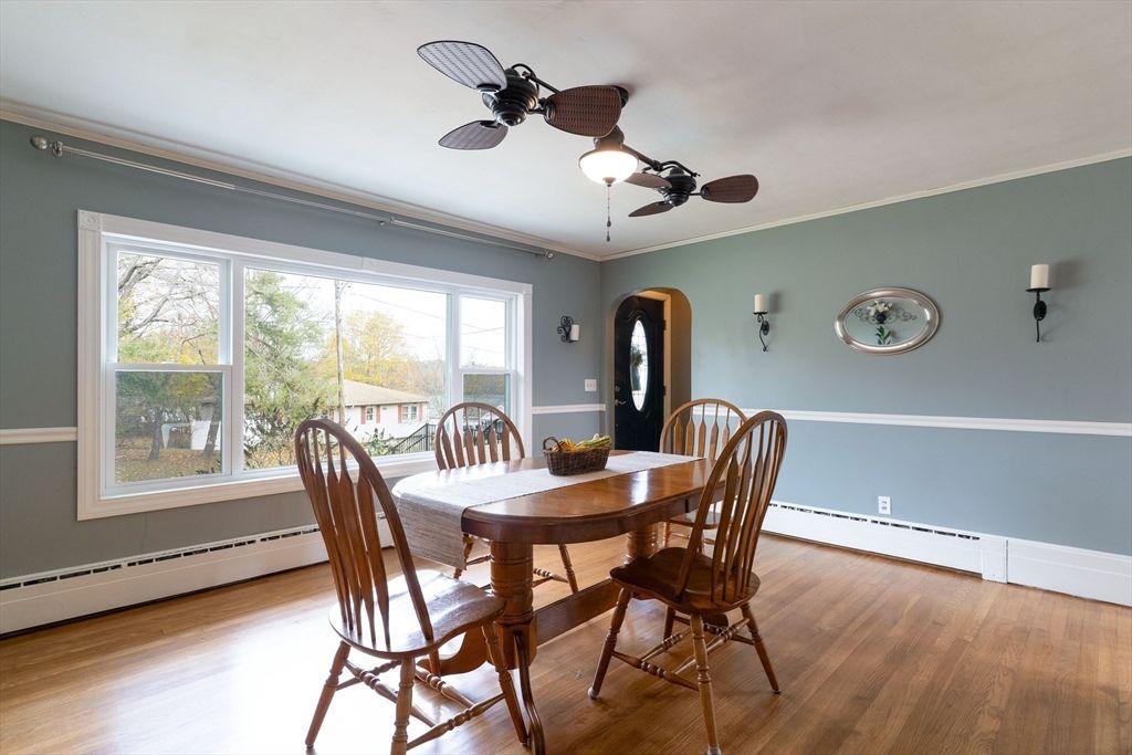 Dining room, Interior, Wood Texture Flooring