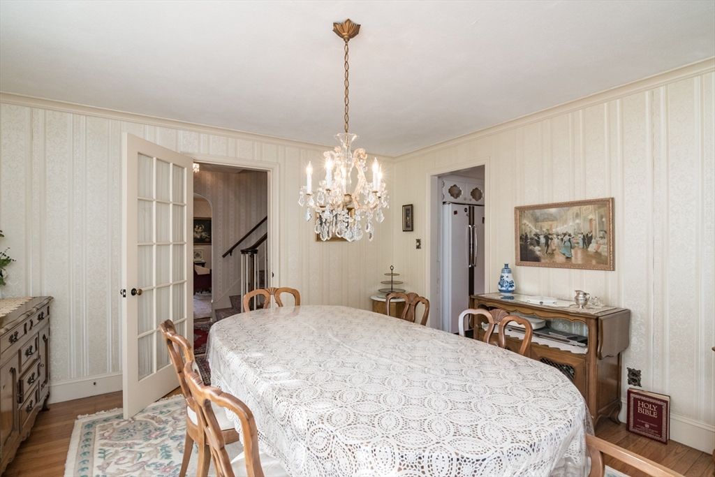 Chandelier, Dining room, Interior, Wood Texture Flooring