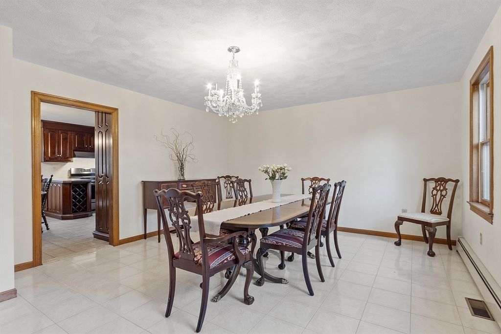 Chandelier, Dining room, Interior