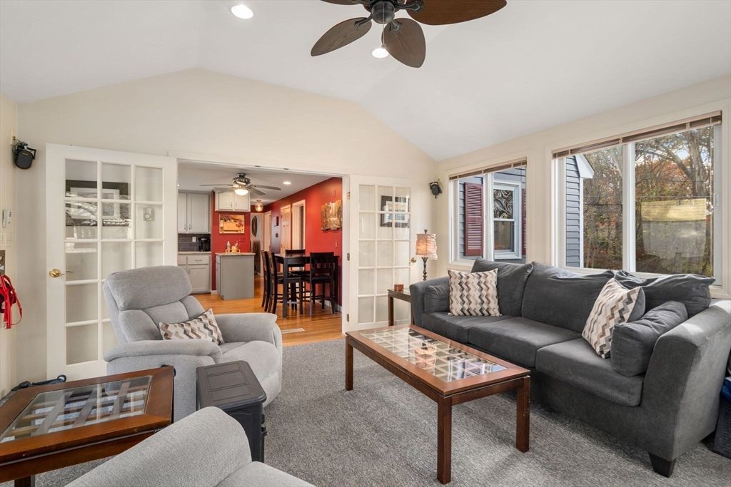 Dining room, Interior, Living room, Recessed Lighting, Wood Texture Flooring