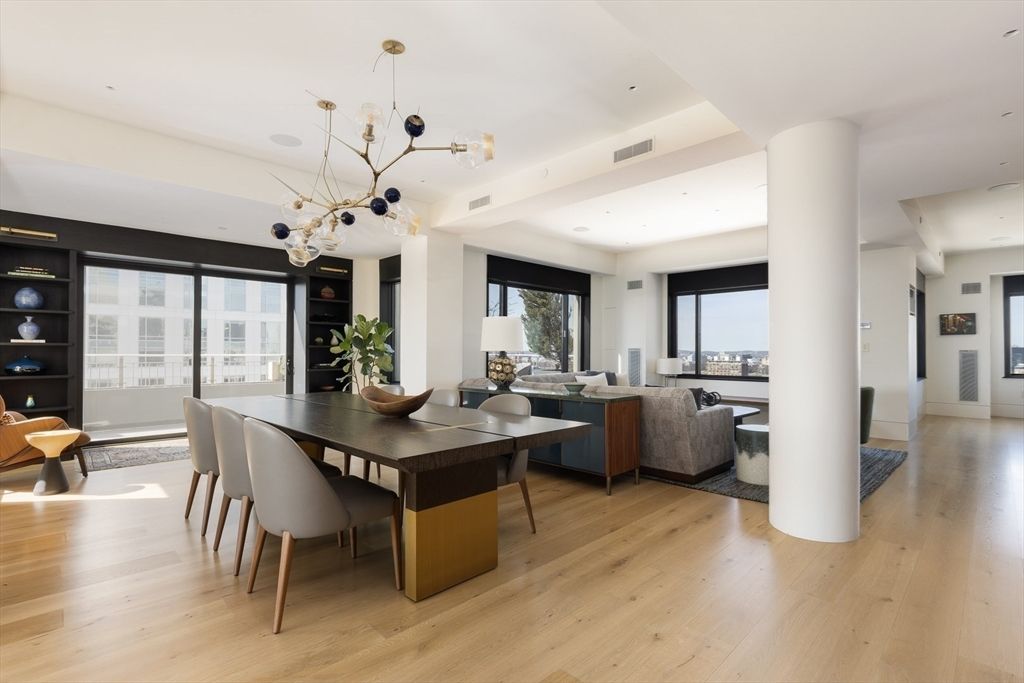 Dining room, Interior, Living room, Pendant Lights, Recessed Lighting, Wood Texture Flooring