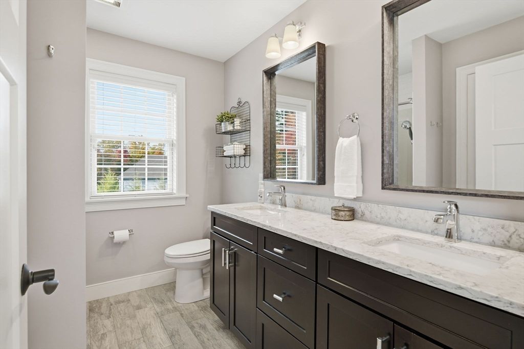 Bathroom, Dual Sink Vanities, Interior, Wood Texture Flooring